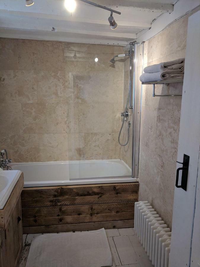 Charming Period Cottage Bath Buitenkant foto
